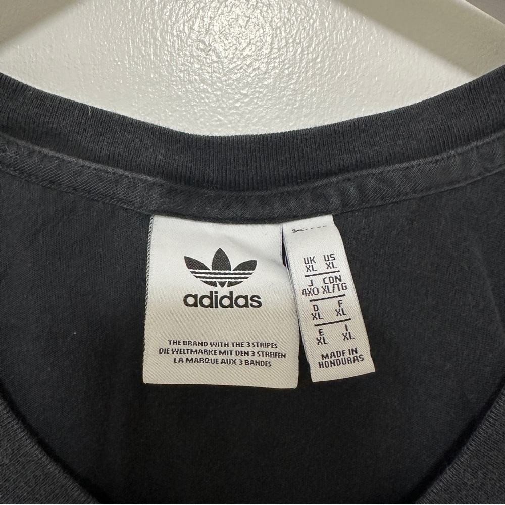 Adidas Tank Top Size XL Black Sleeveless Workout Top - Picture 3 of 4